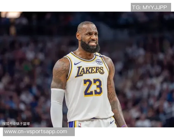 逆境中詹姆斯独揽36分队友失常卡佩拉拼尽全力保住最后尊严