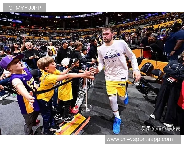 东契奇女儿出生后三分球命中率骤降至226引发热议 东契奇女儿出生后三分球命中率骤降至226引发热议