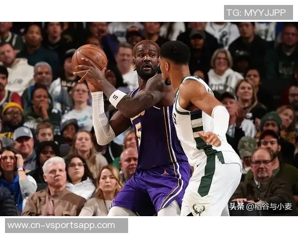 费尔顿强调艾顿应提升防守能力充分发挥其身材与运动优势 费尔顿强调艾顿应提升防守能力充分发挥其身材与运动优势