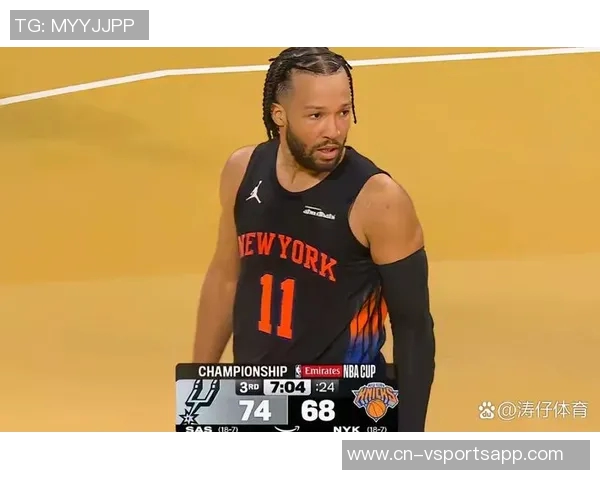 尼克斯与马刺比赛裁判报告揭示争议判罚巴恩斯防守未犯规引发热议